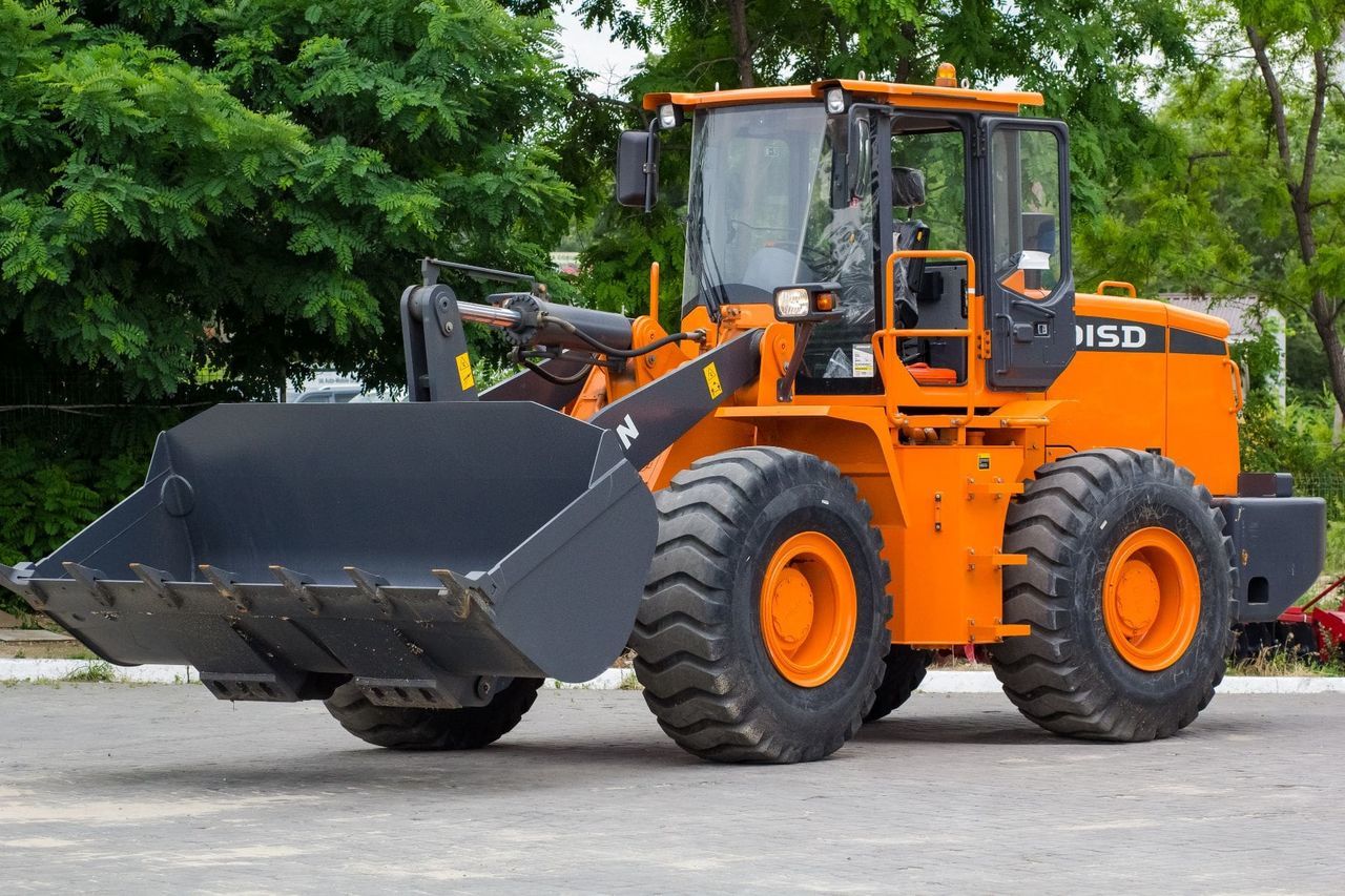 Новый фронтальный погрузчик disd sd300n by doosan *в наличии на складе в кишиневе фото 1