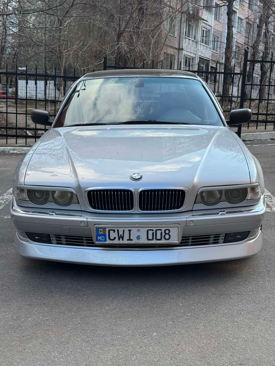 BMW 7 Series фото 3