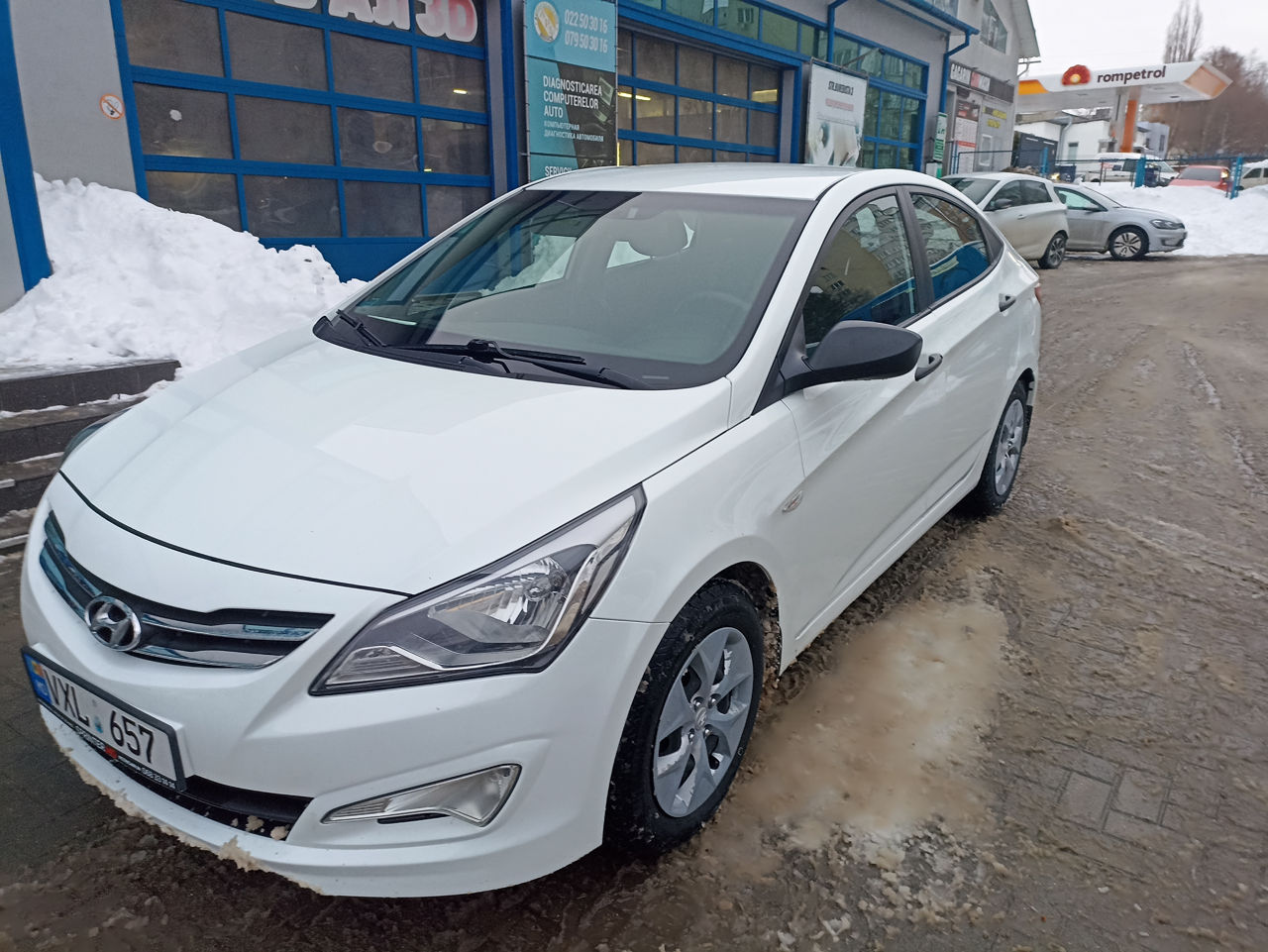 Hyundai Solaris foto 1