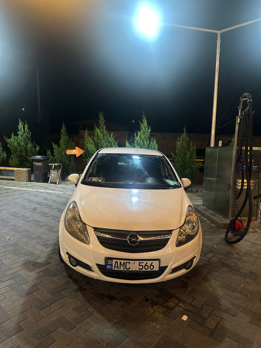Opel Corsa фото 1