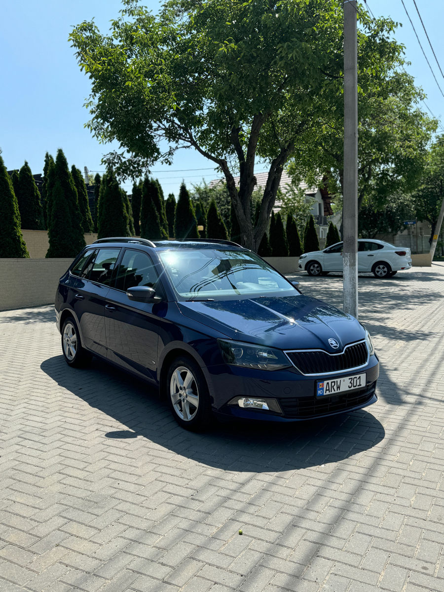 Skoda Fabia фото 5