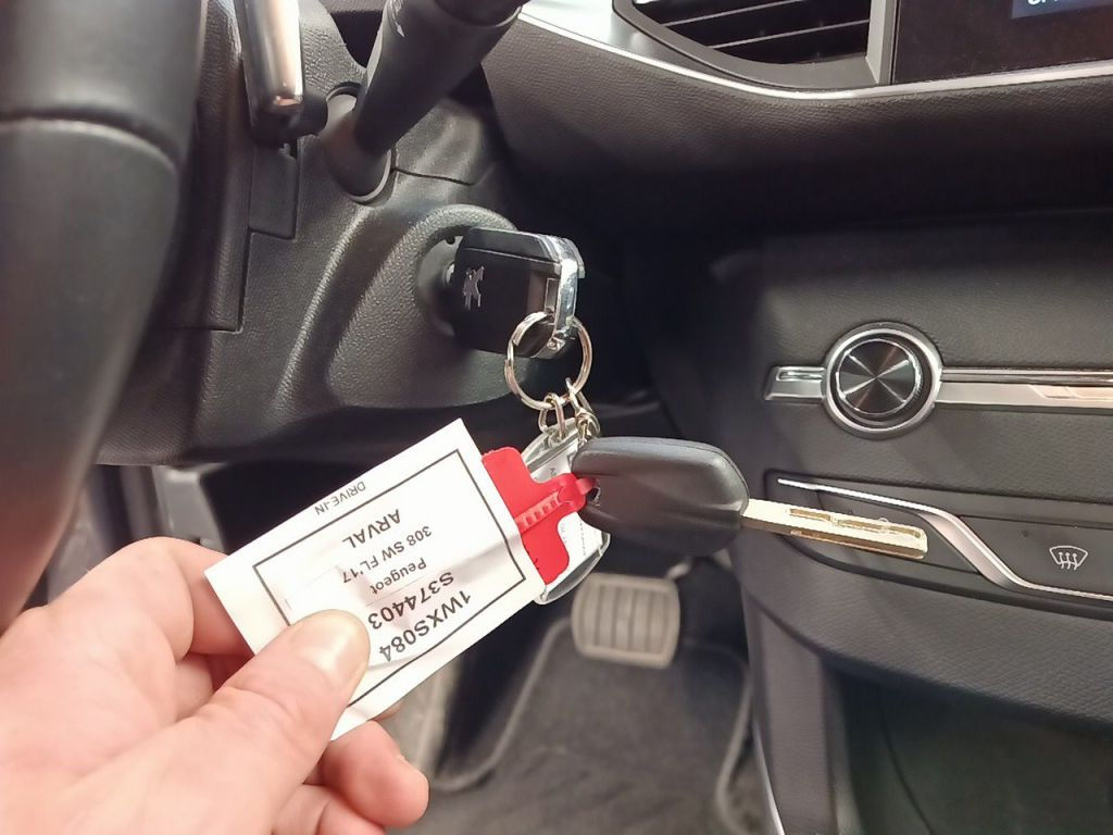 Peugeot 308 foto 14