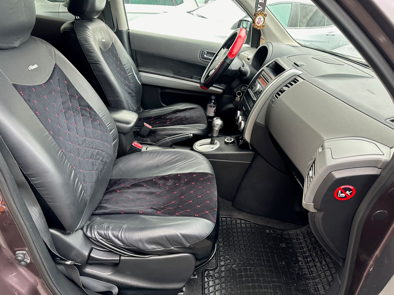 Nissan X-Trail foto 17