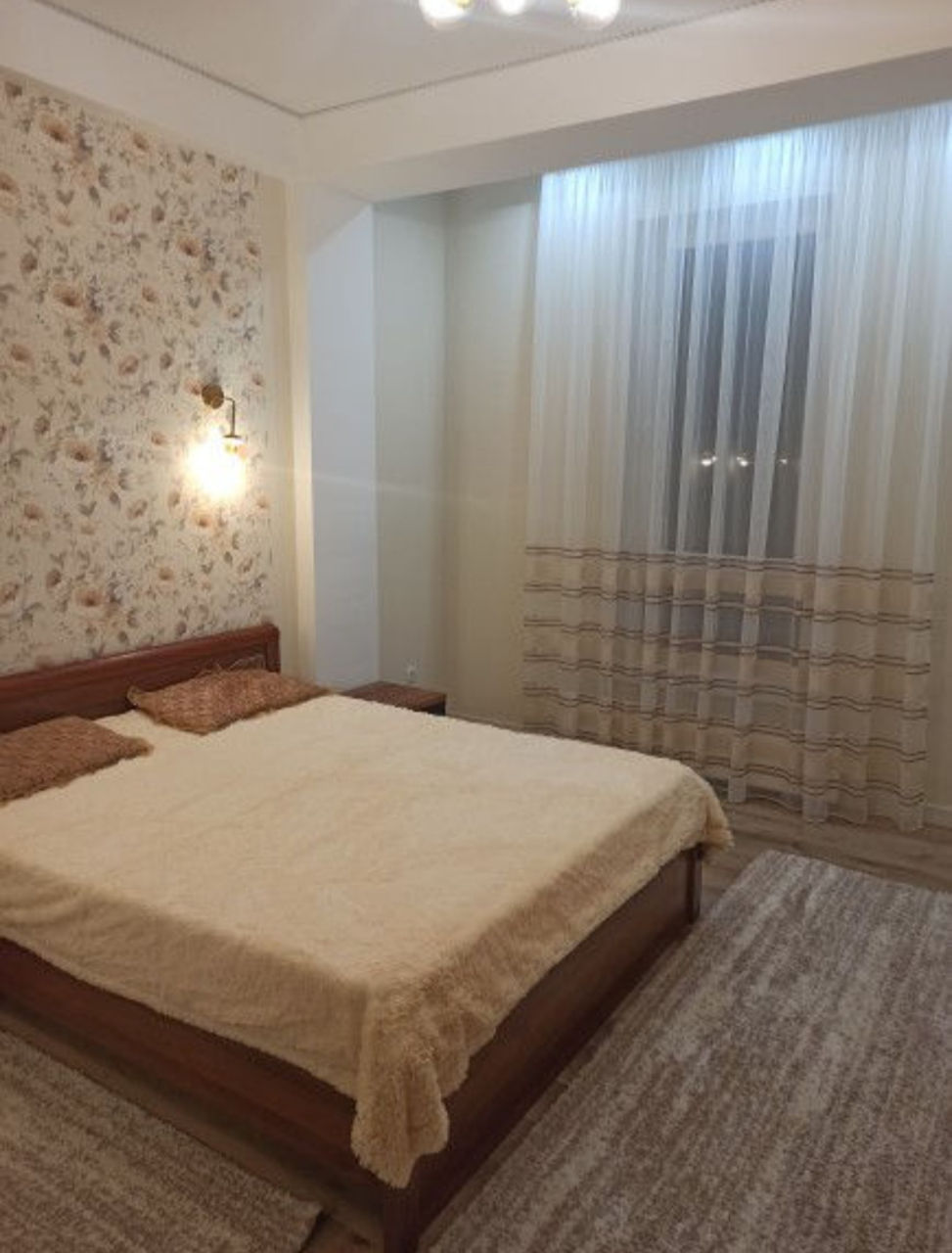 Apartament cu 3 camere, 80 m², Botanica, Chișinău foto 2