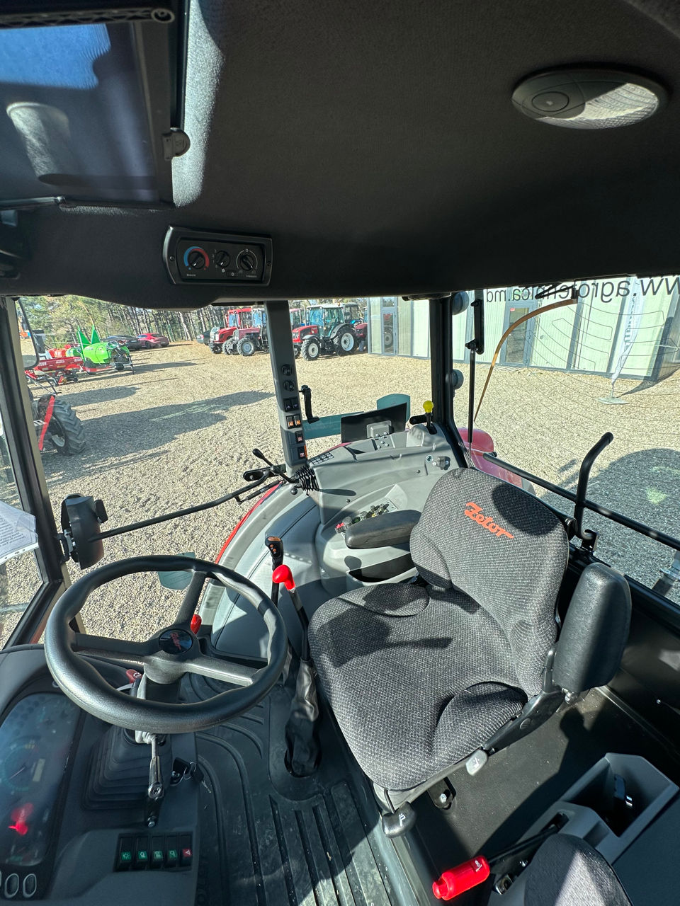 Tractor Zetor 135 Forterra 135 c.p. фото 7