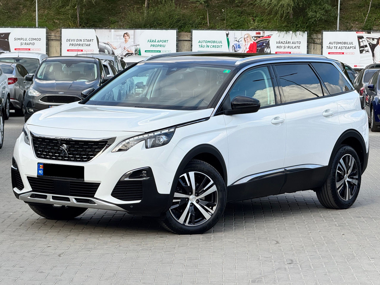 Peugeot 5008 foto 2
