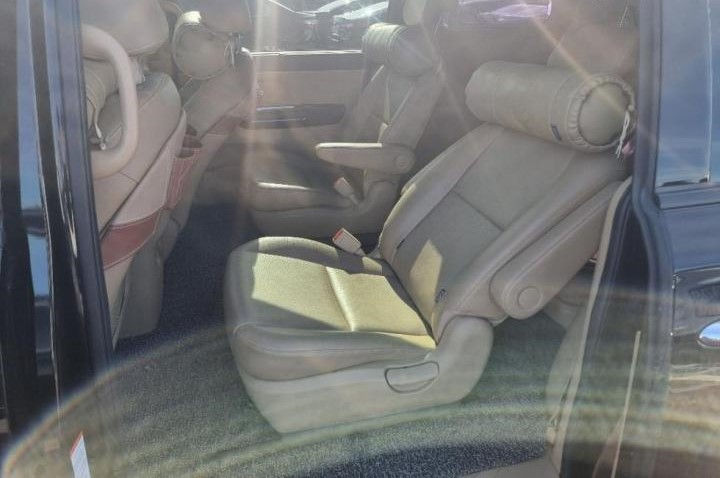 KIA Carnival фото 12
