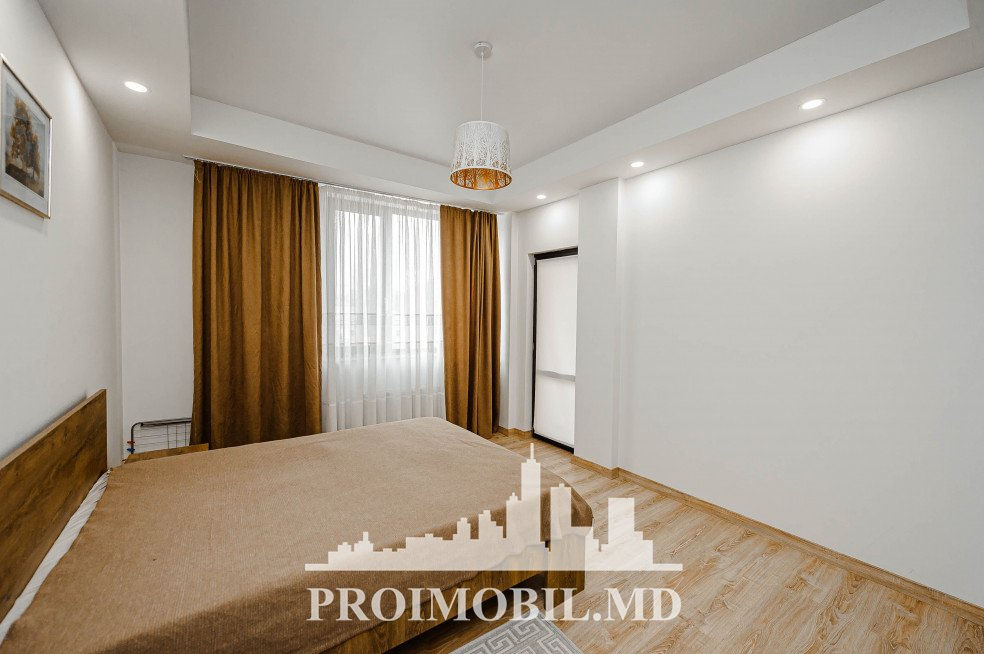 Apartament cu 2 camere, 70 m², Centru, Chișinău foto 2