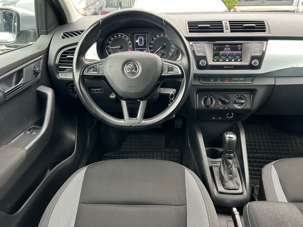 Skoda Fabia foto 8