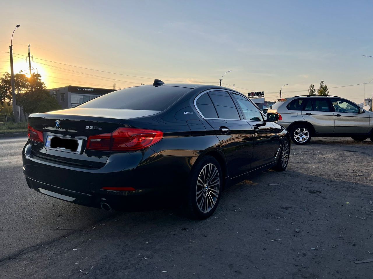 BMW 5 Series foto 3