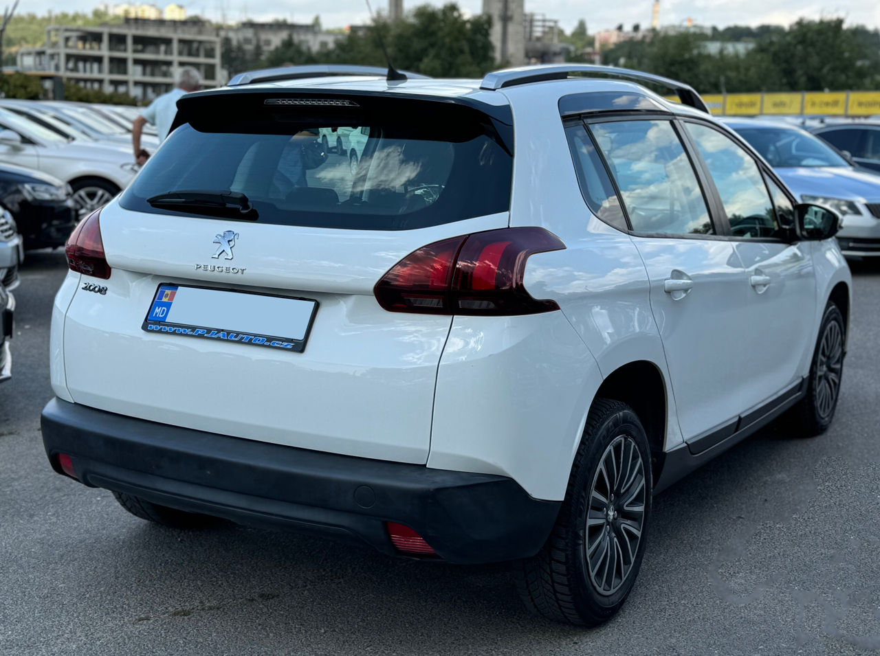 Peugeot 2008 foto 4