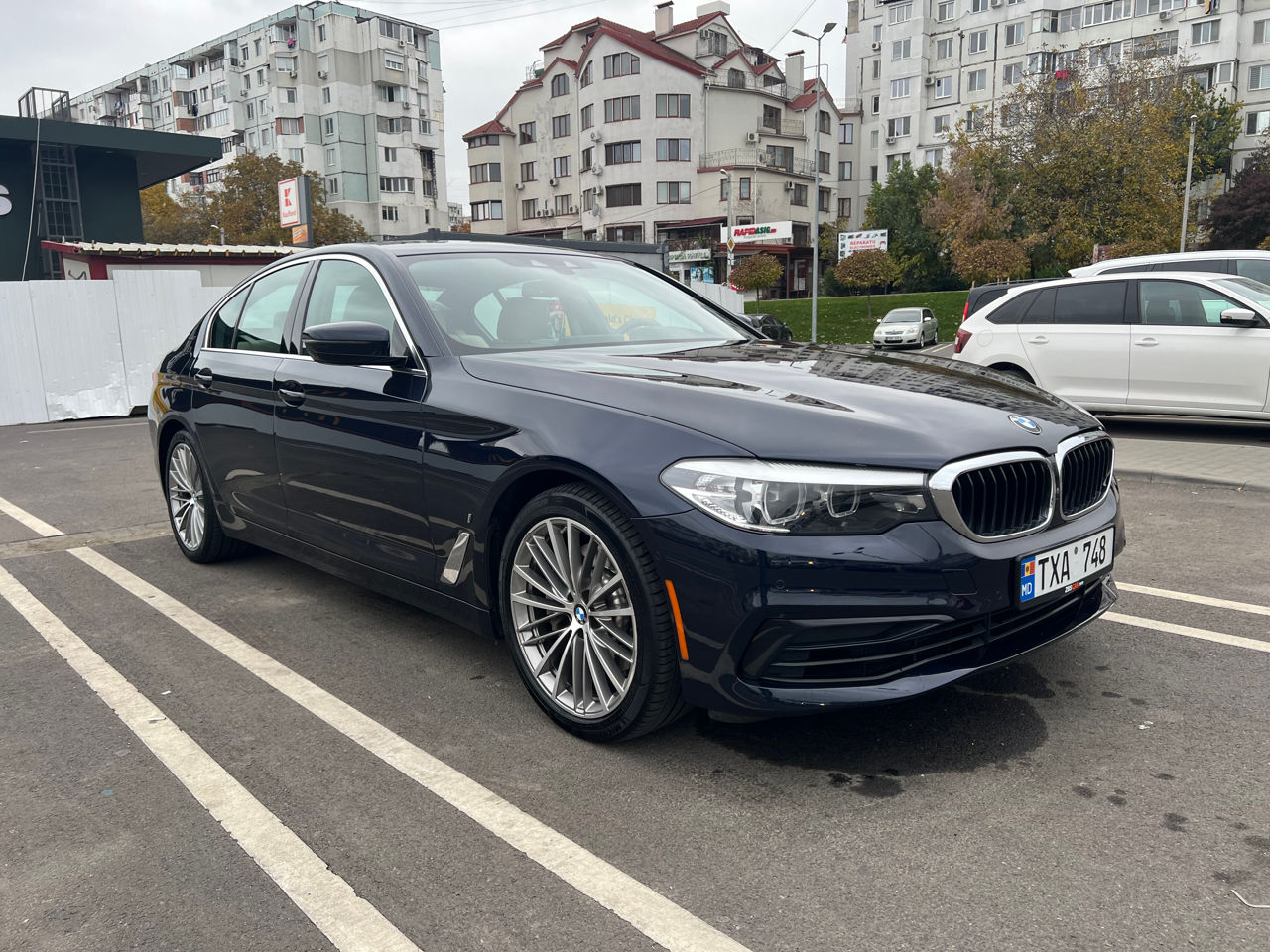 BMW 5 Series foto 0