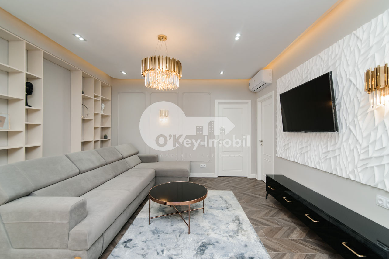 Apartament cu 4 camere, 150 m², Centru, Chișinău foto 0