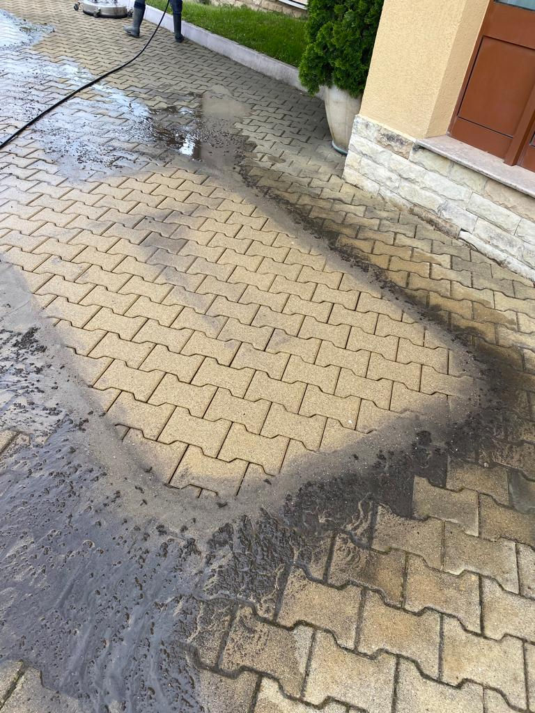 Spălare profesională curți, terase, pavaje și garduri foto 4