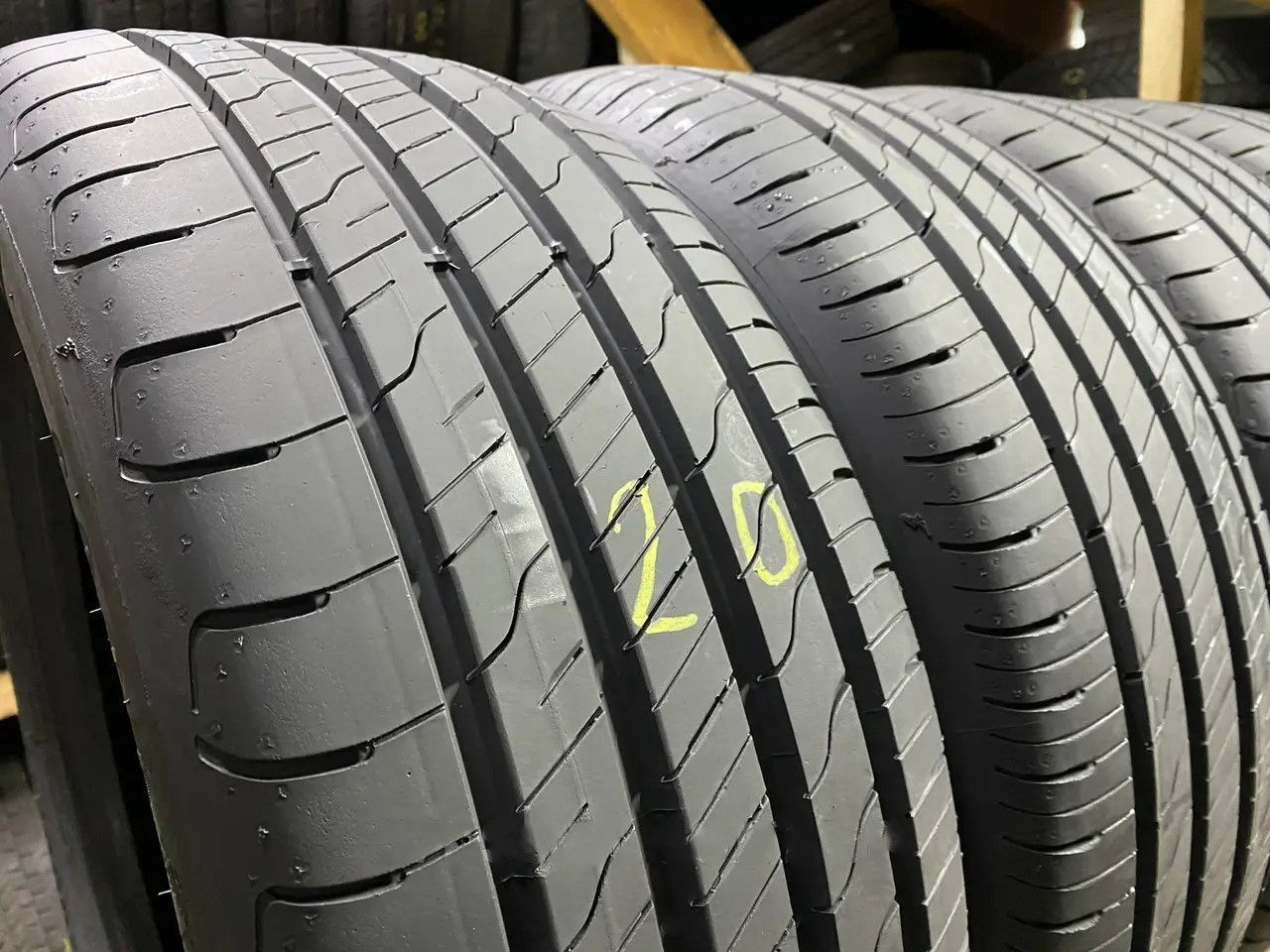 225 55 r17 Goodyear