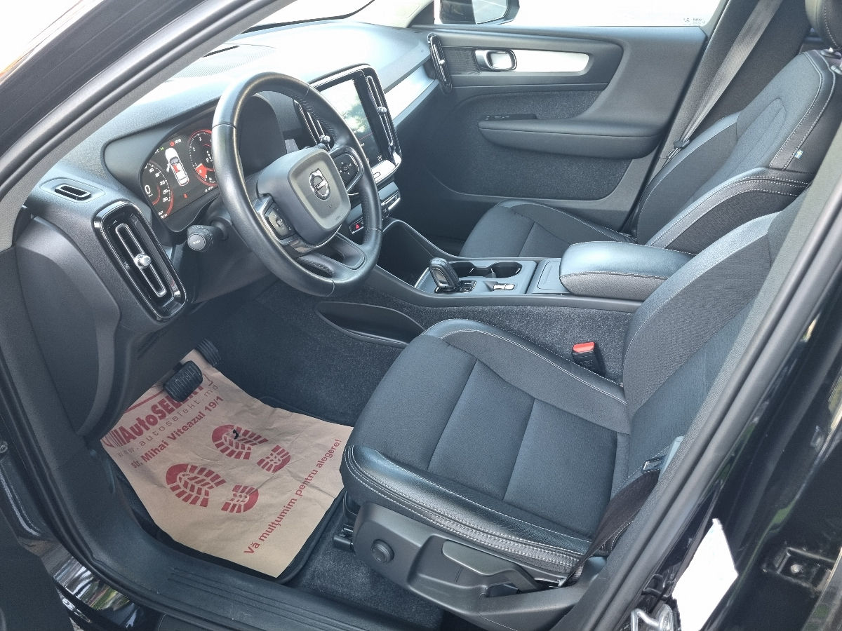 Volvo XC40 2019 photo 8