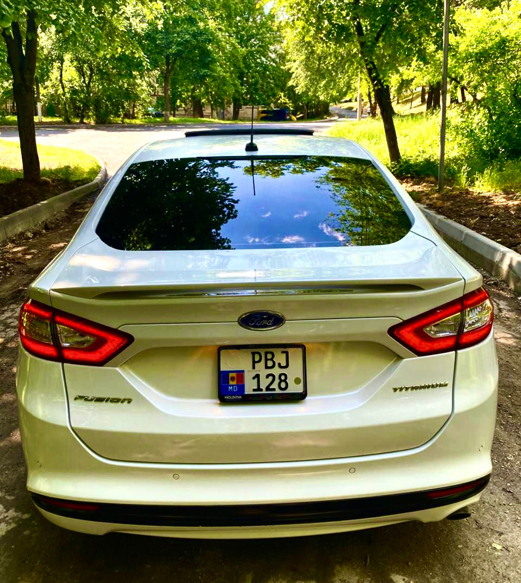 Ford Fusion foto 3