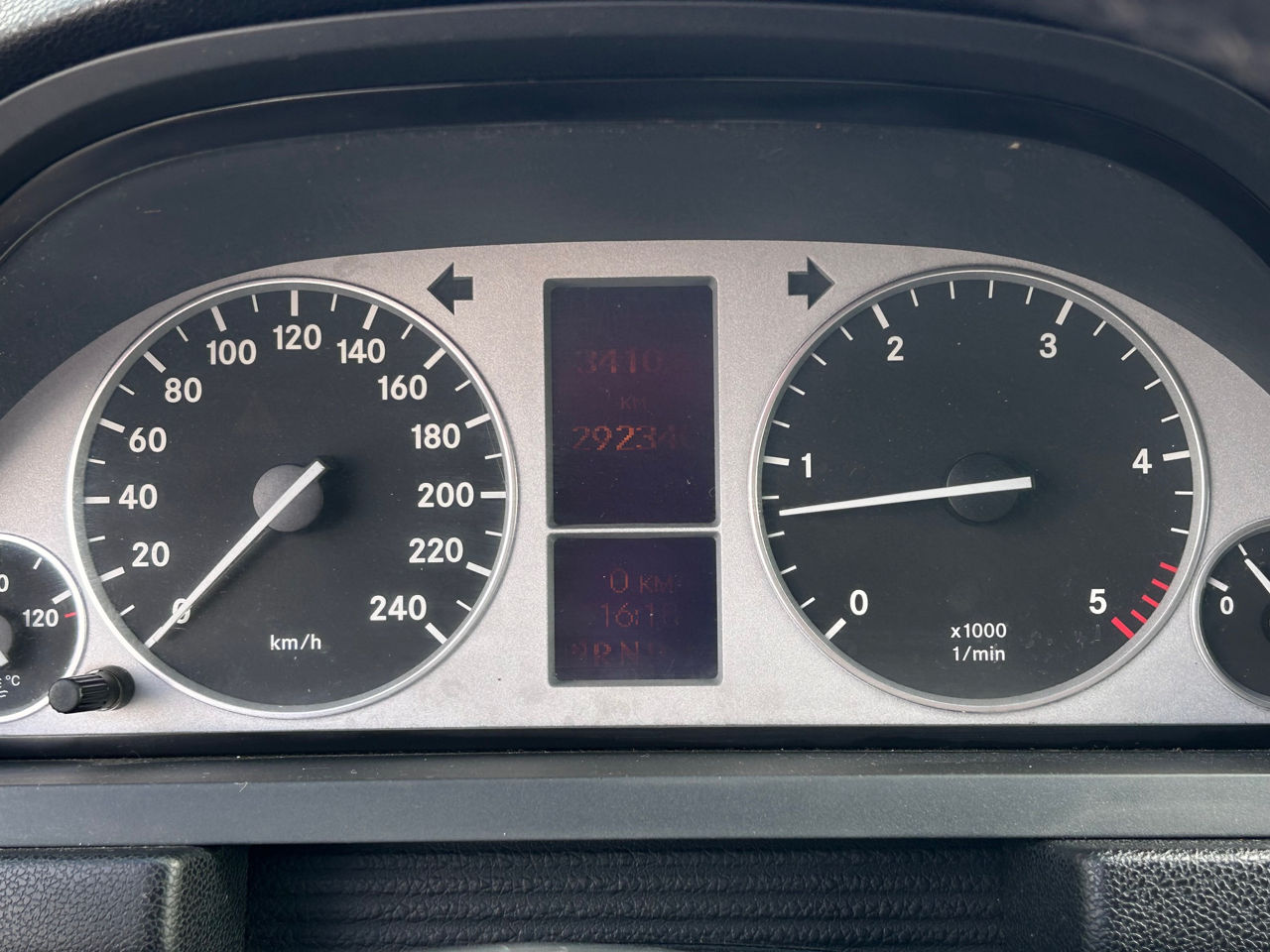 Mercedes B-Class foto 11