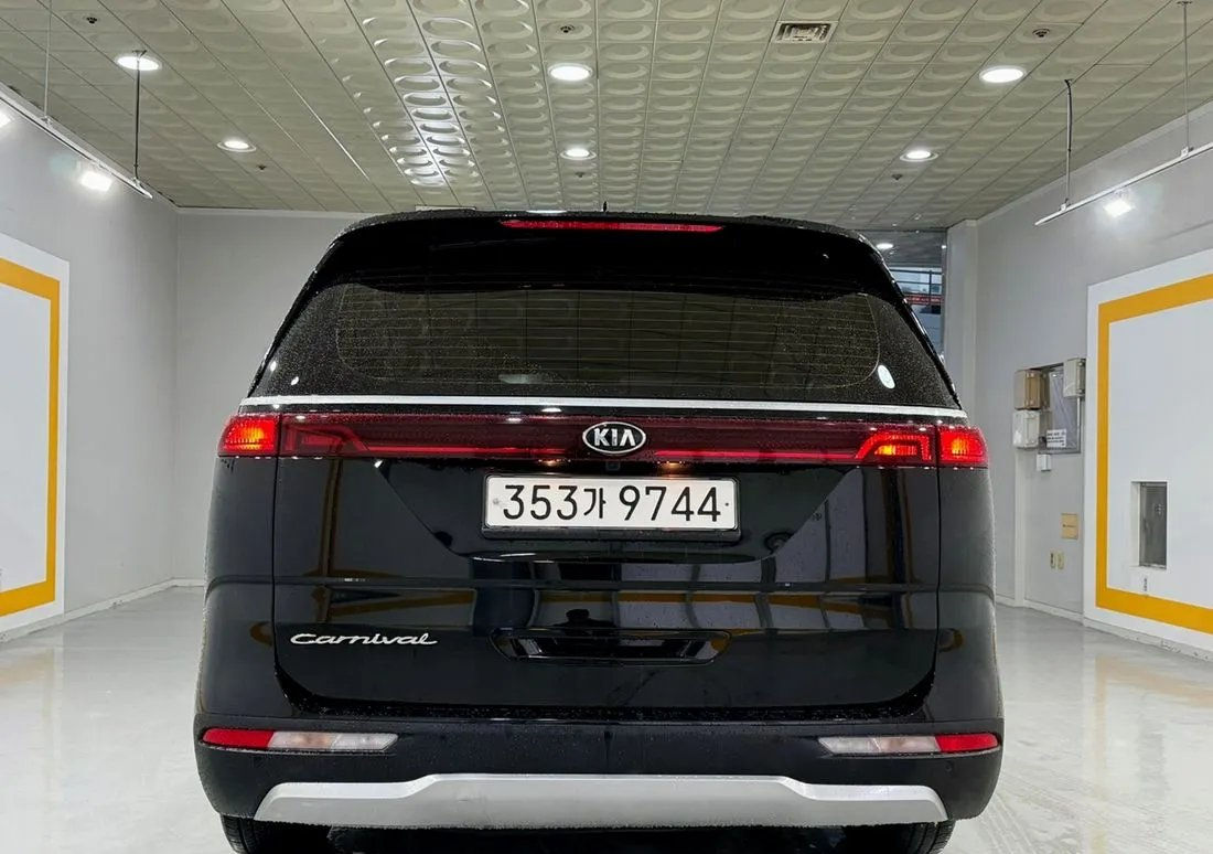 KIA Carnival foto 5