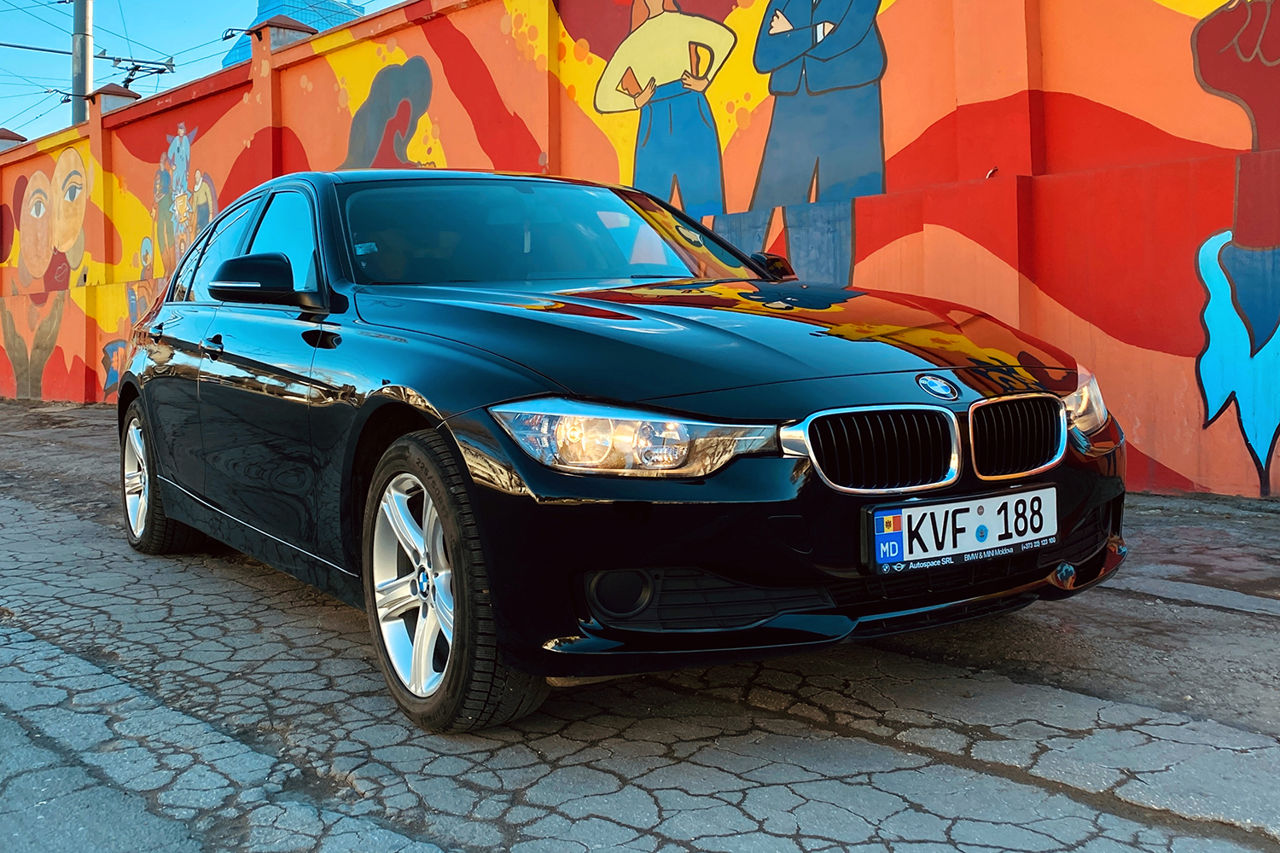 BMW 3 Series foto 2