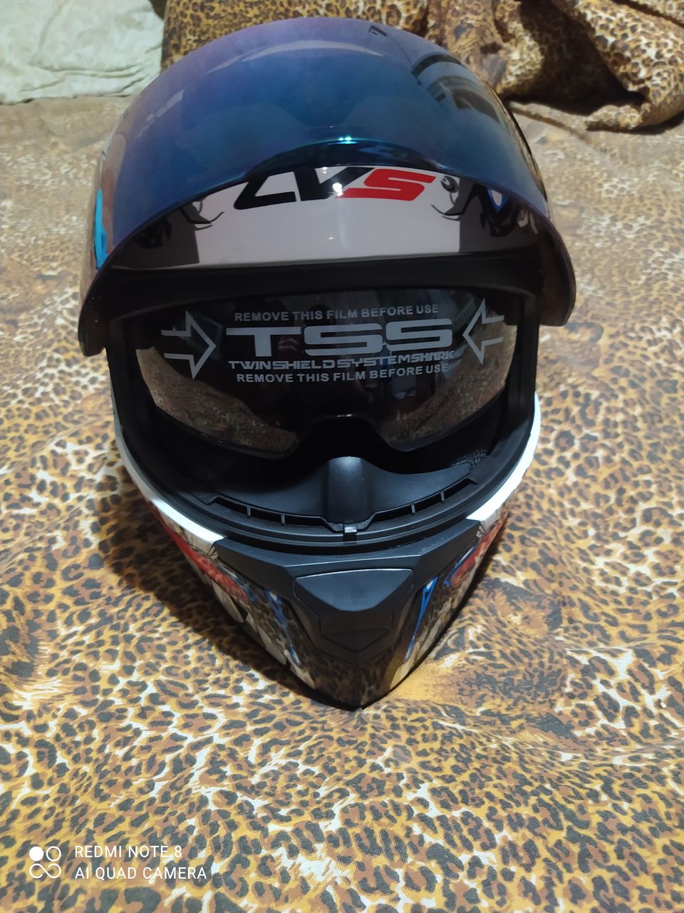 LVS Helmets шлем