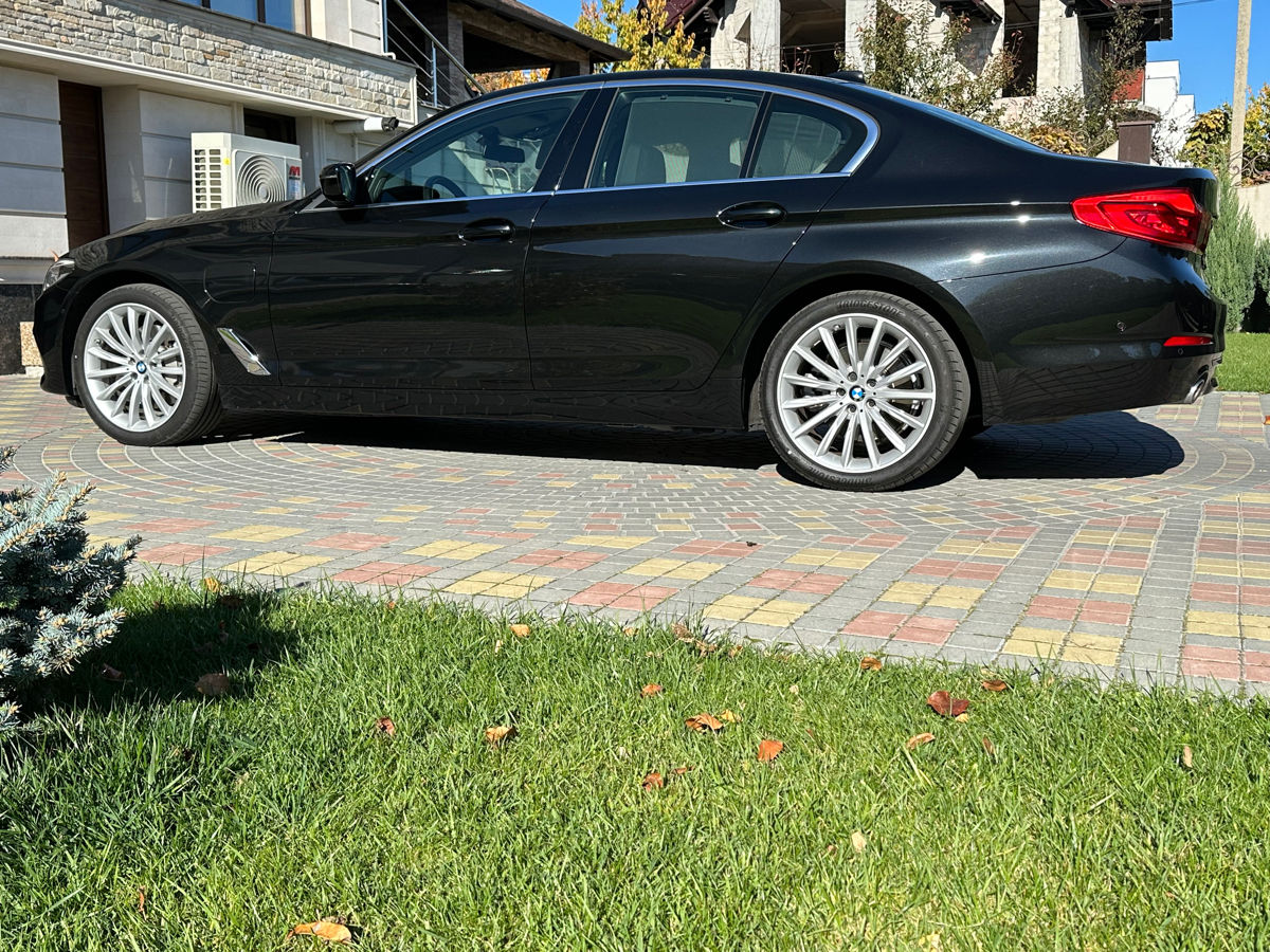 BMW 5 Series фото 2