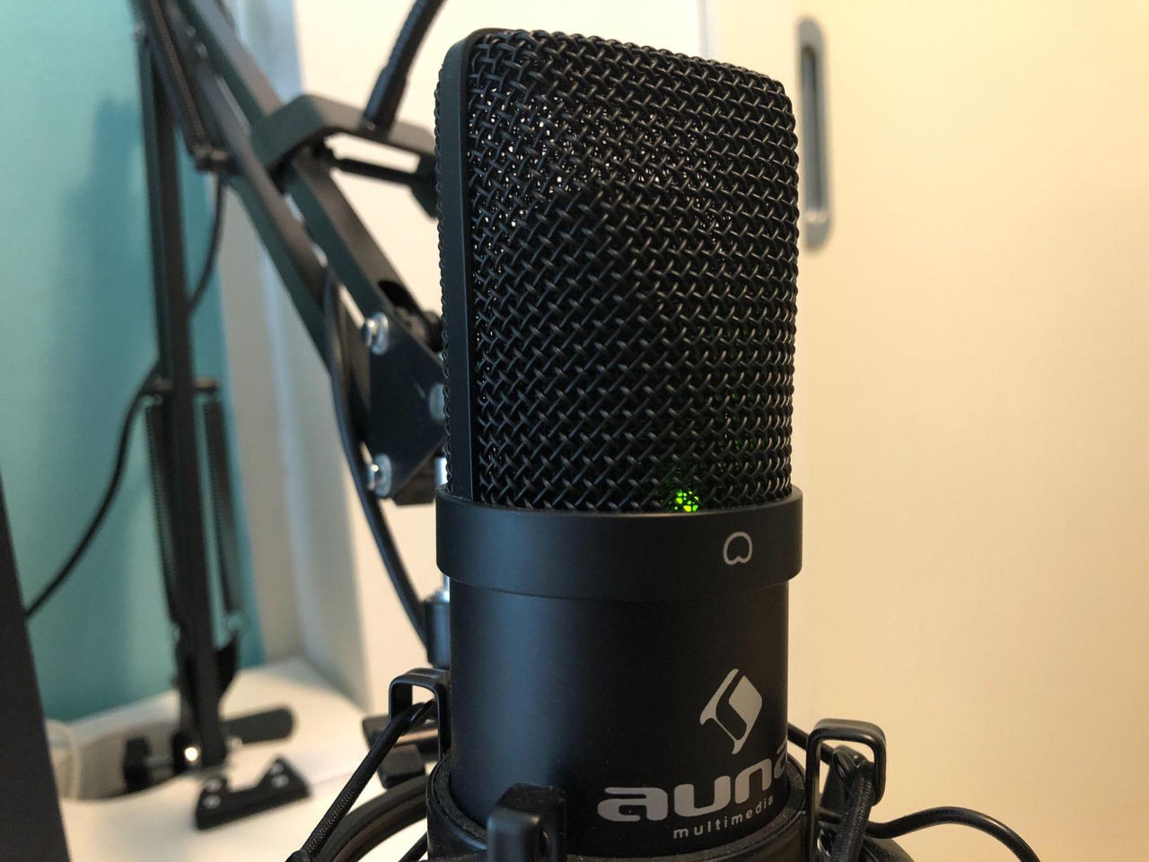 Professional Cardioid Condenser Microphone Auna MIC-900. 25mm capsule. foto 2