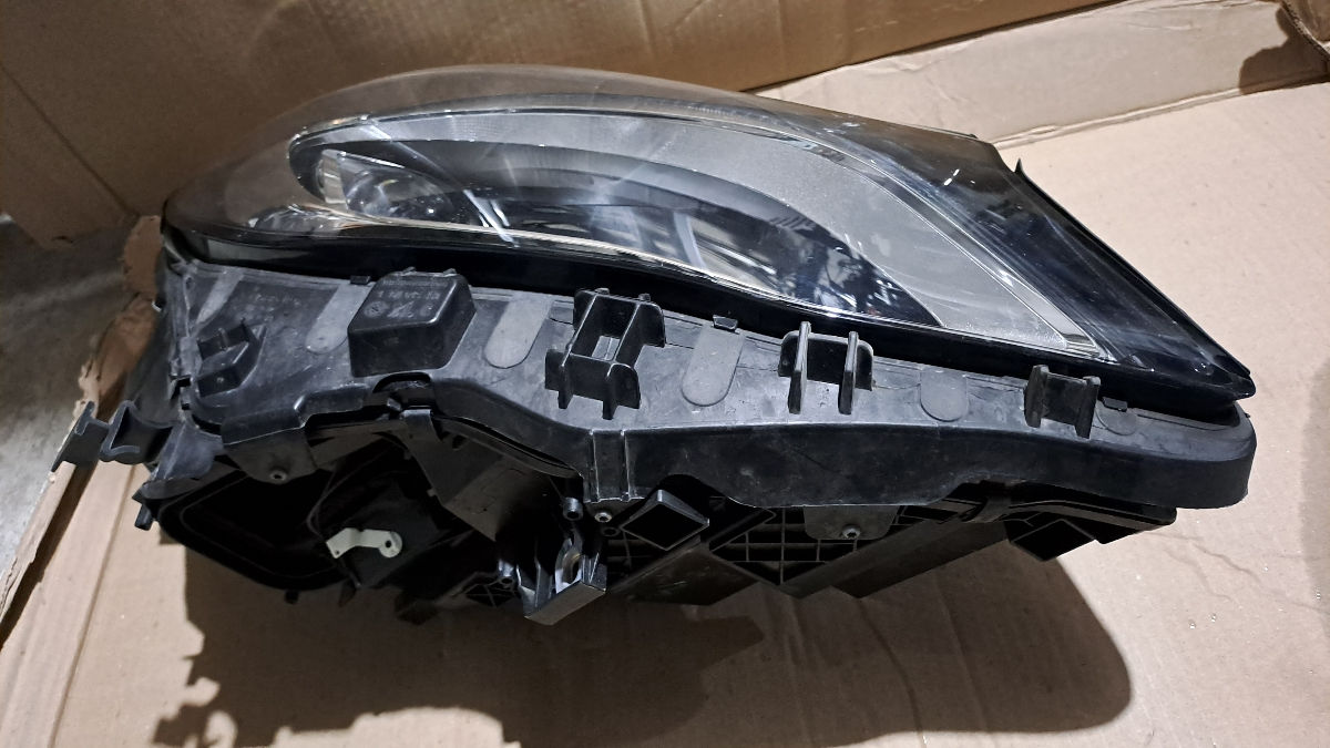 Fară mercedes GLA cod.A1569067000 фото 8