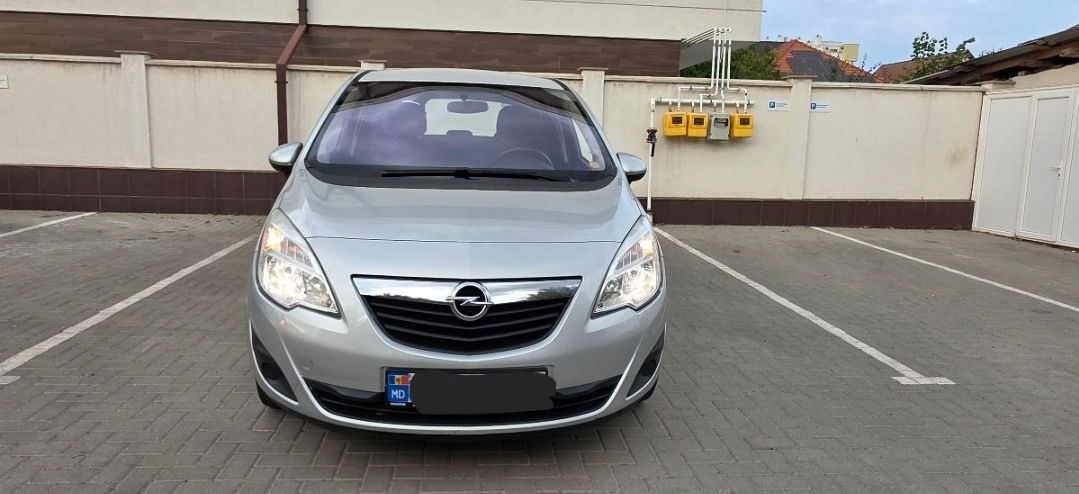 Opel Meriva foto 1