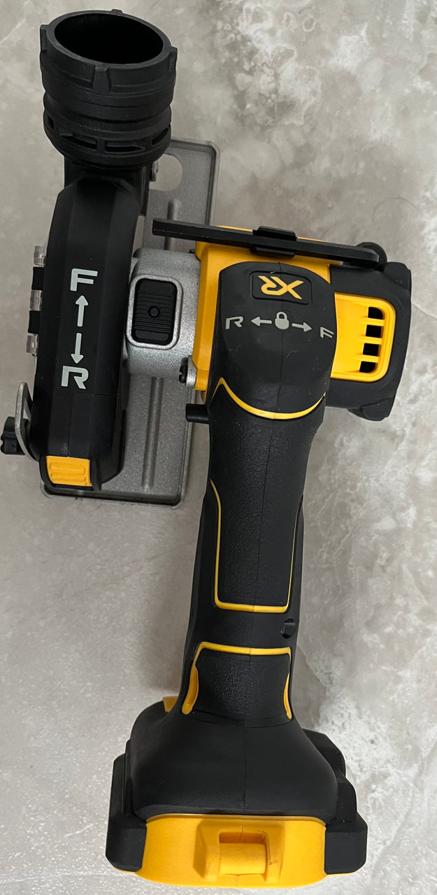 Аккумуляторная мини болгарка DeWALT DCS 438N