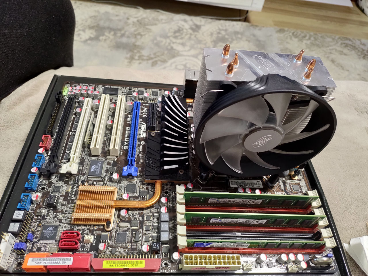 MB(1366)+ Xeon (6c/12t) +12gb ram + cooler foto 3