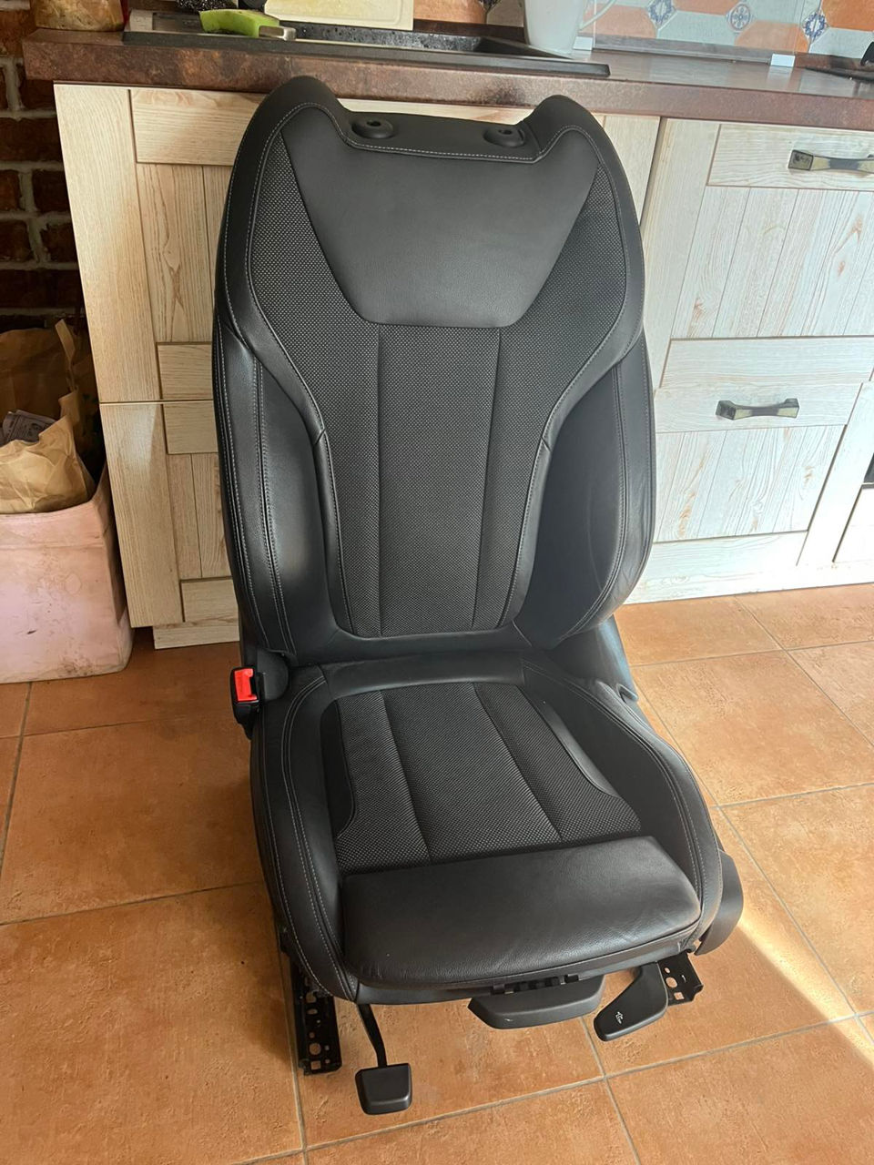 Salon bmv x4 go2 negru ideal foto 0