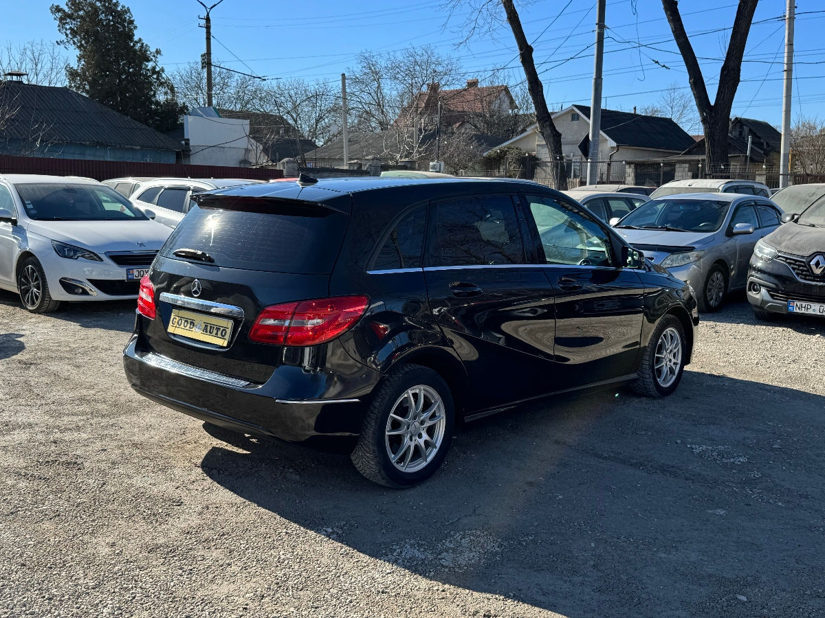 Mercedes B-Class 2014 г. с пробегом 390000 км, Дизель, 7999