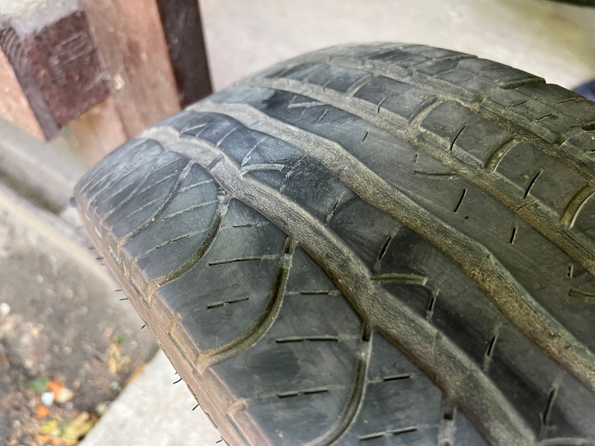 Продам 1 б.у скат 215/45 R17 Douglas Tyres foto 3