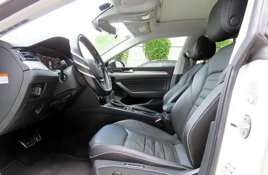 Volkswagen Arteon foto 2