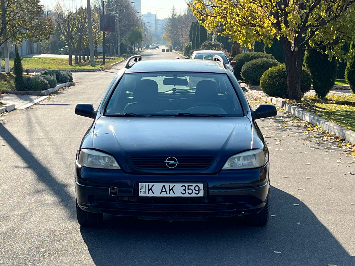 Opel Astra фото 1