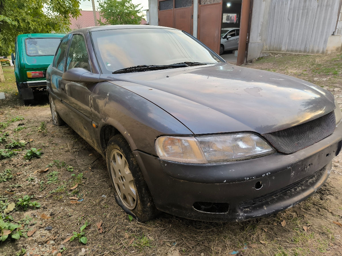Piese vectra b 1.6 16v 1997 foto 0