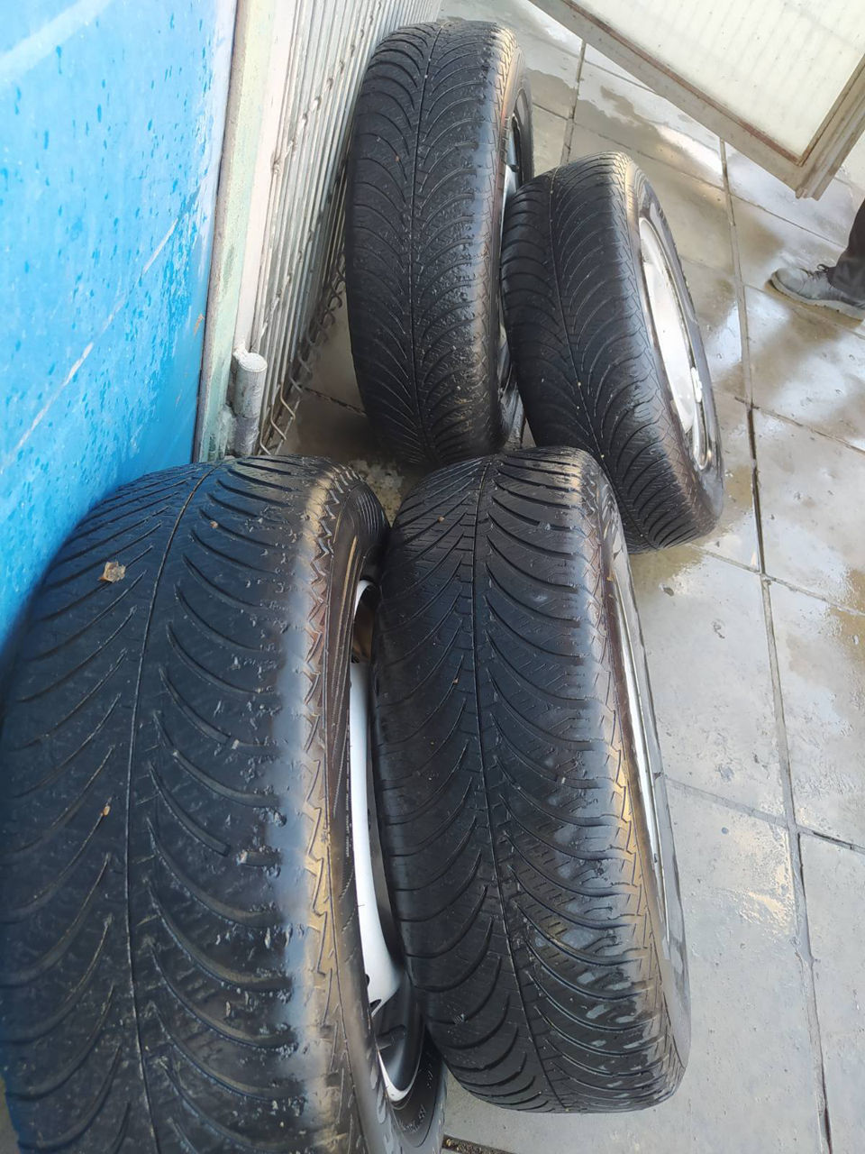 Диски r14 с резиной 4х100 - 1400л