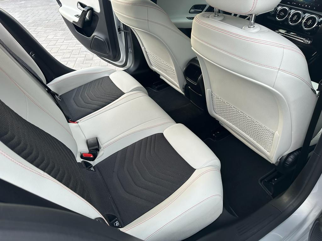 Mercedes A-Class фото 13