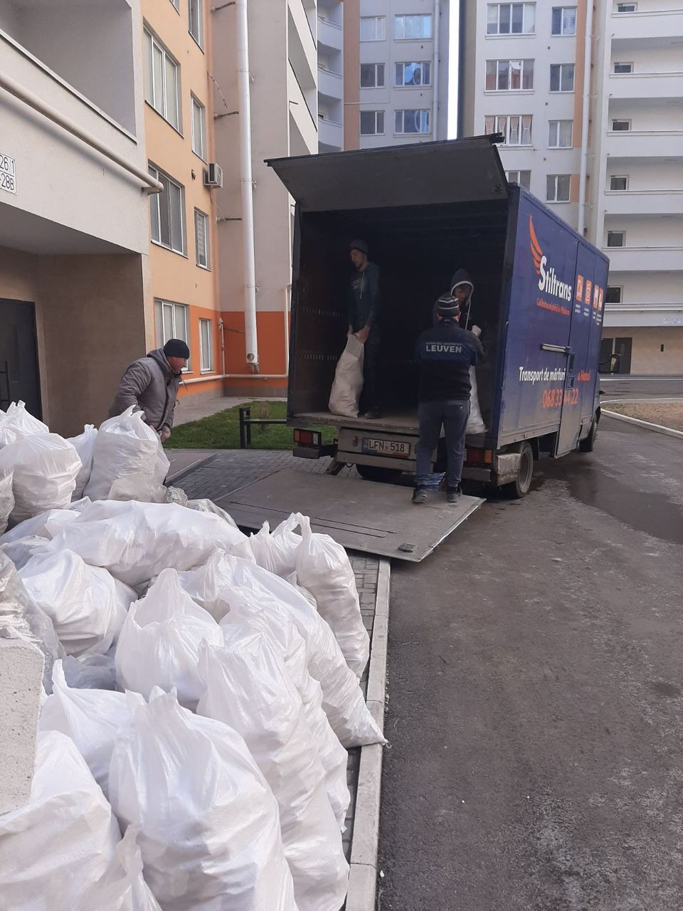 Transportare marfuri, hamali, evacuare gunoi, relocari foto 3