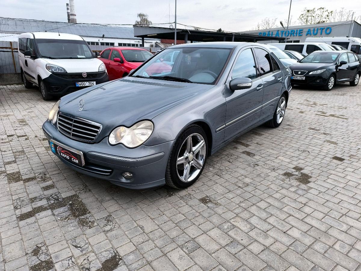 Mercedes C-Class 2004 г. с пробегом 254000 км, Дизель, 7000 €