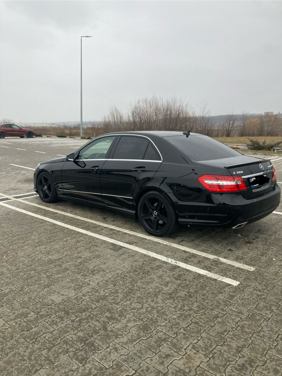 Mercedes E-Class foto 4