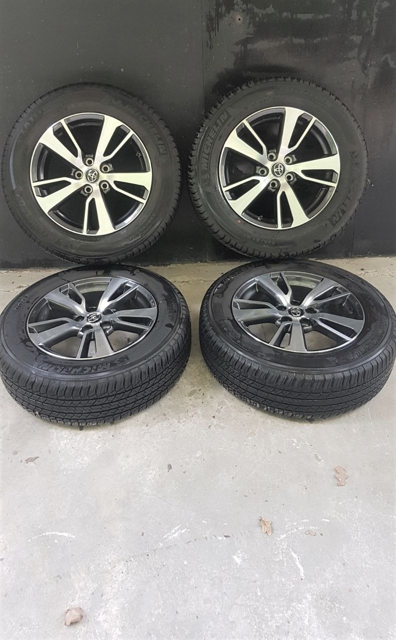 R17 225/65 Toyota RAV4