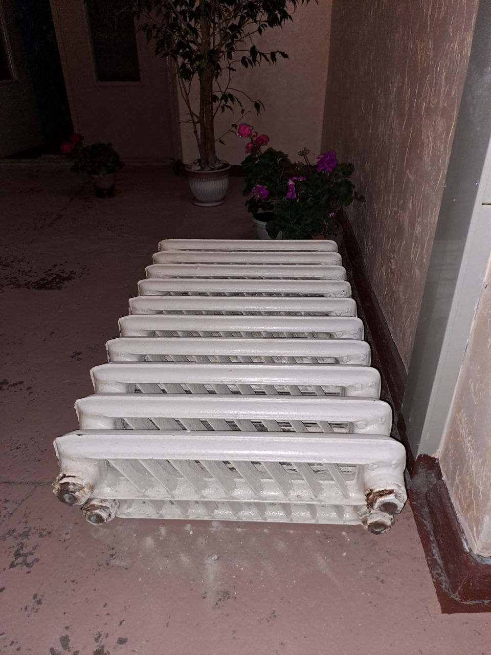 Батареи чугунные. Самовывоз