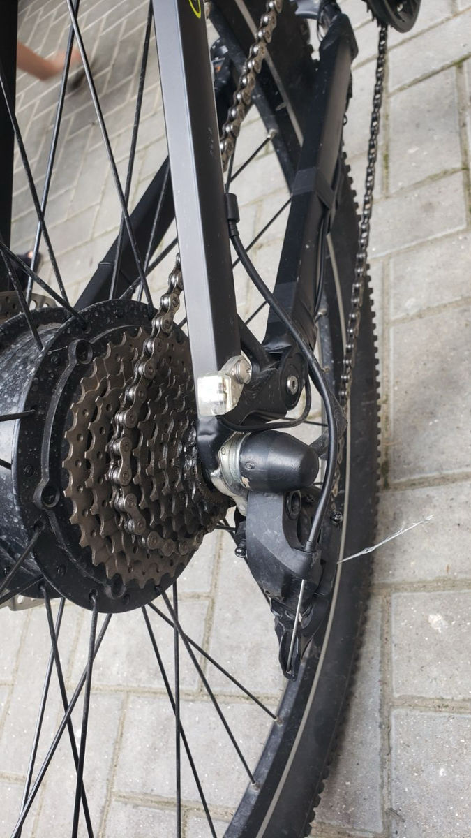 Bicicletă electrică foto 1