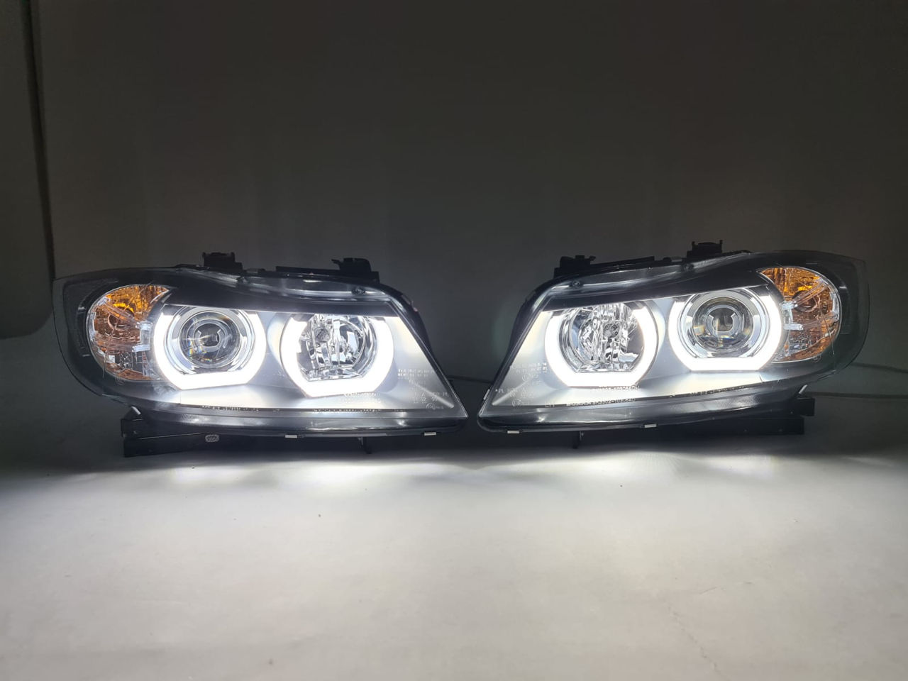 Livrare Gratuita Faruri Xenon D1S BMW Seria 3 E90 Nonfacelift 2005-2008 фото 1