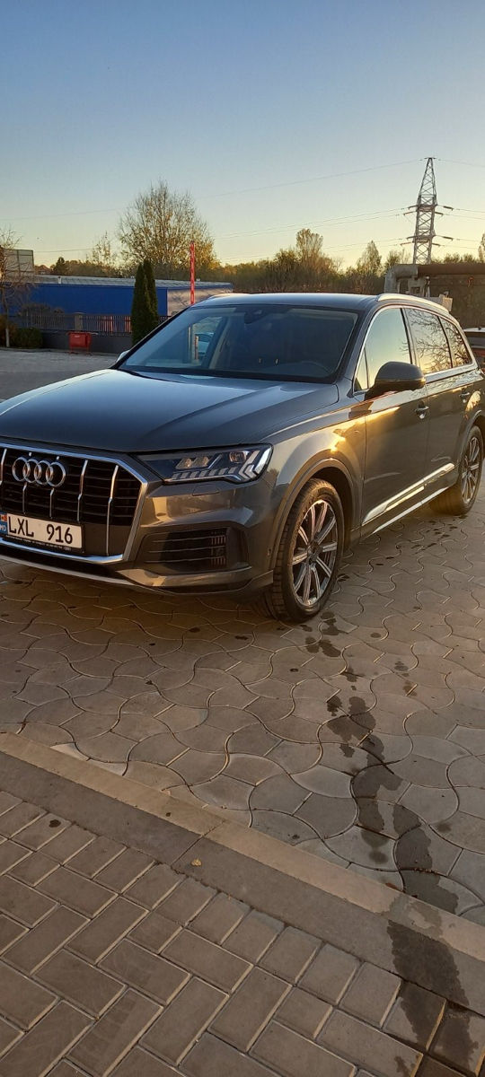 Audi Q7 foto 0