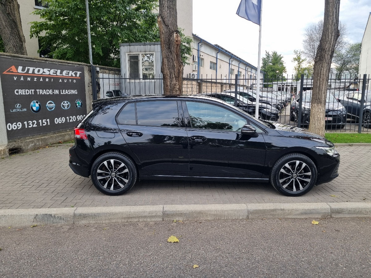 Volkswagen Golf 2023 photo 4