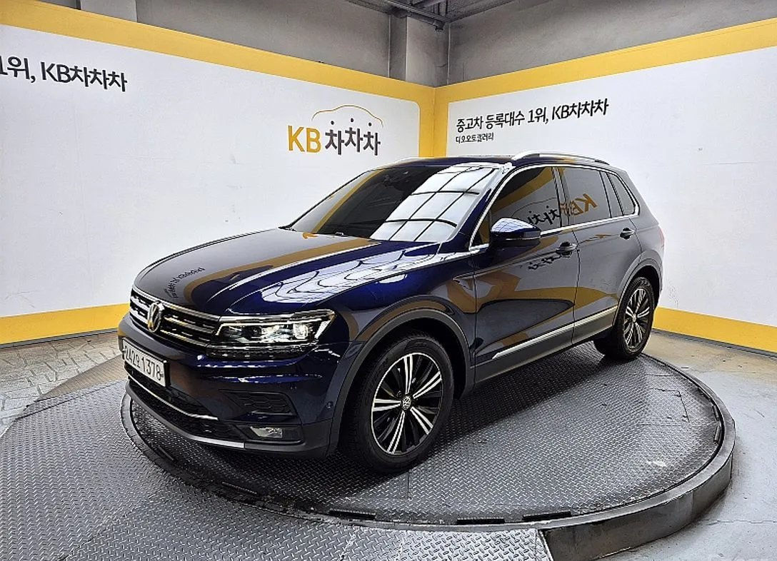 Volkswagen Tiguan foto 2