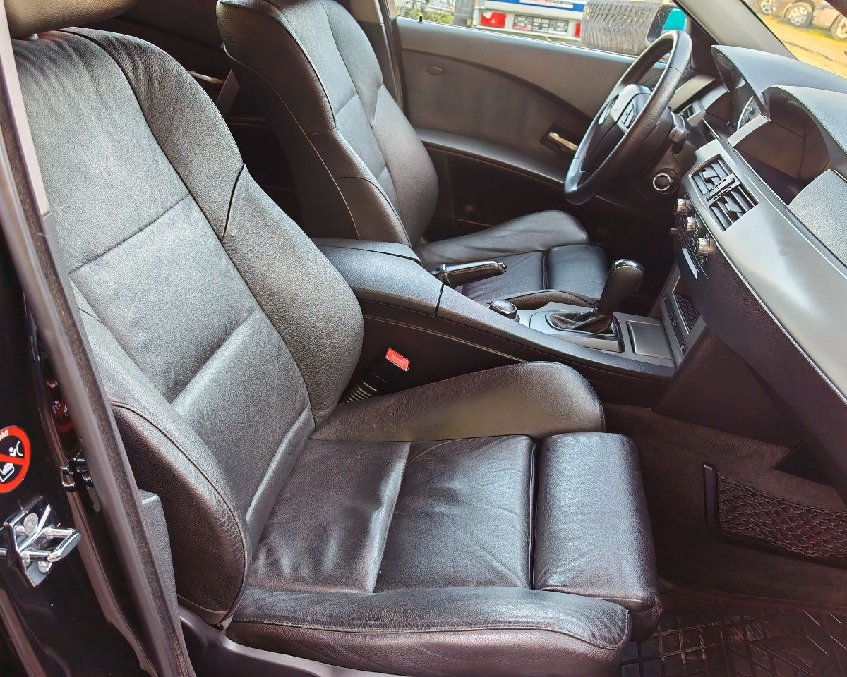 BMW 5 Series фото 6